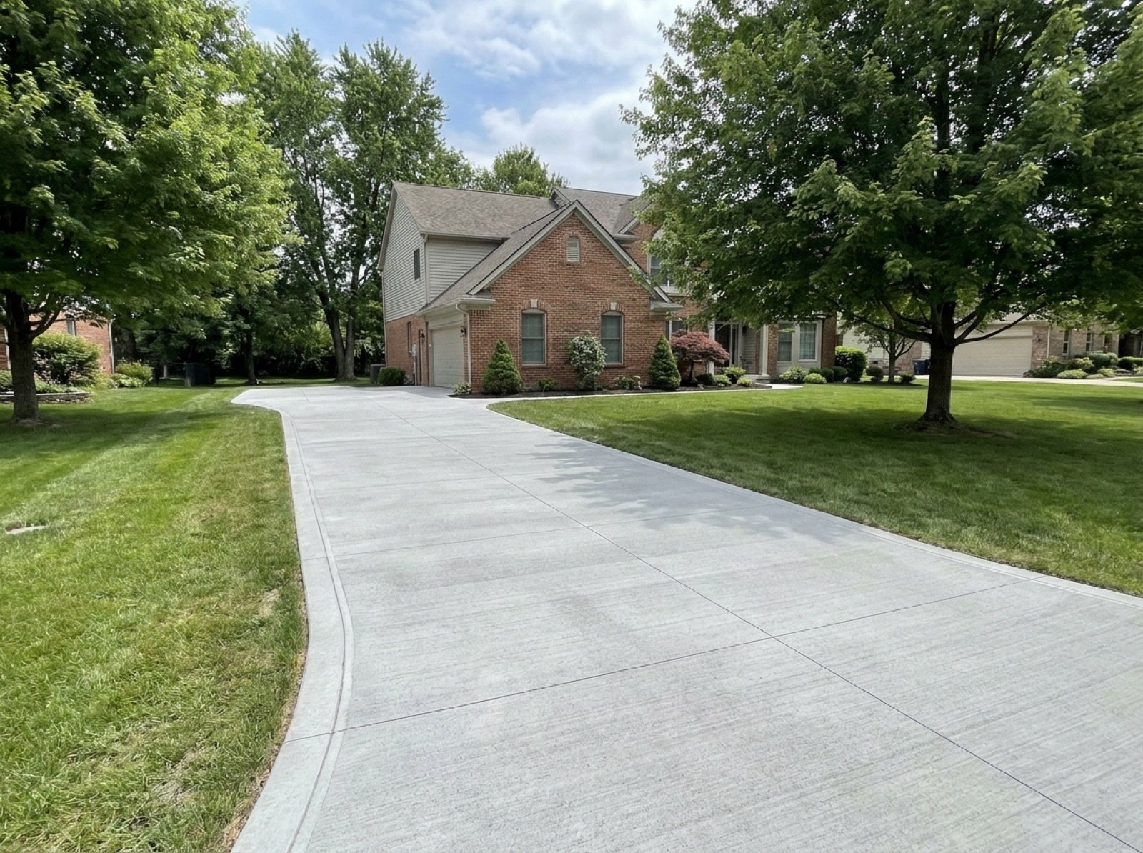 Traditional Concrete Driveways in Michigan project photo 4